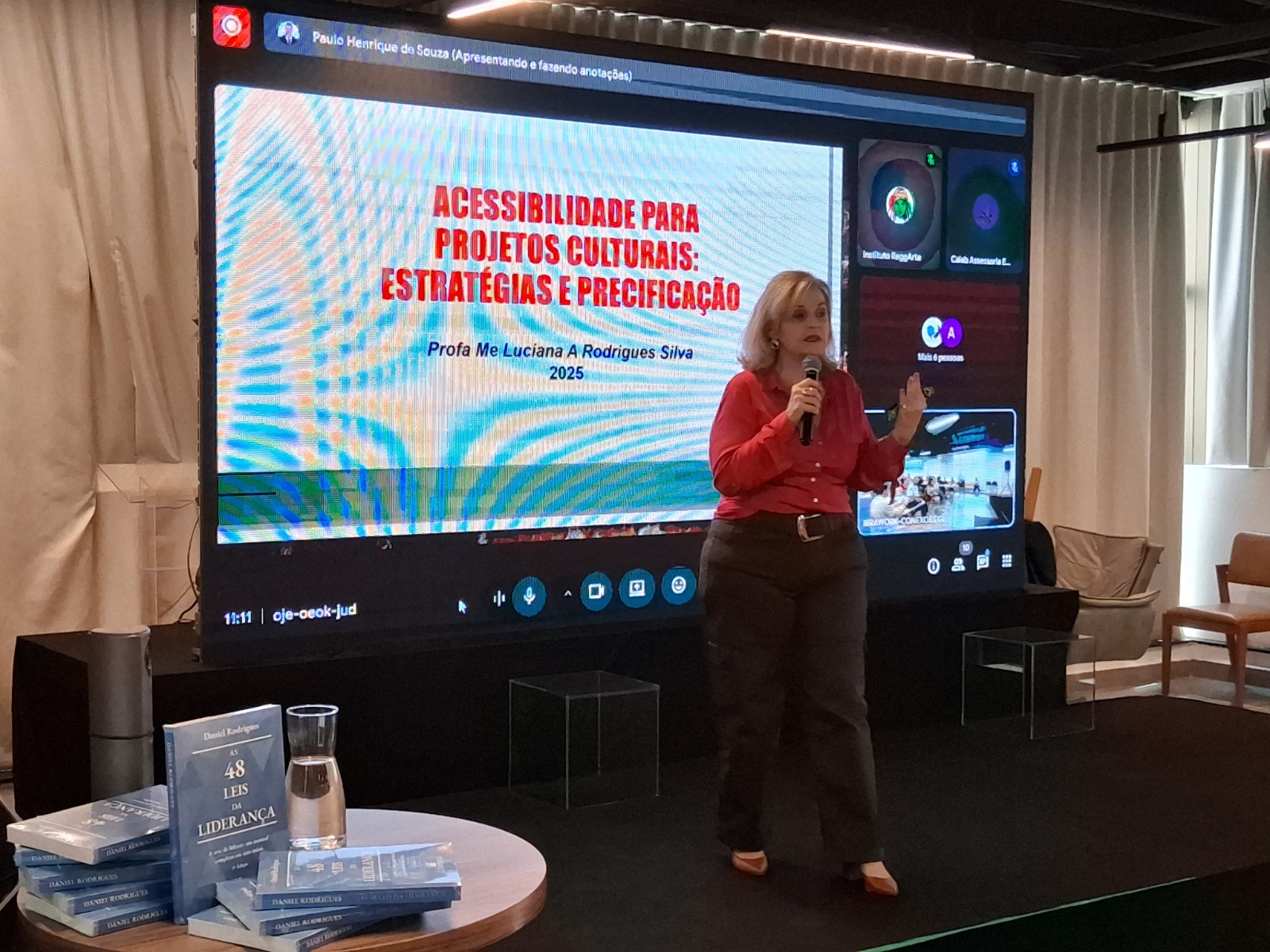 Palestra sobre acessibilidade para projetos culturais